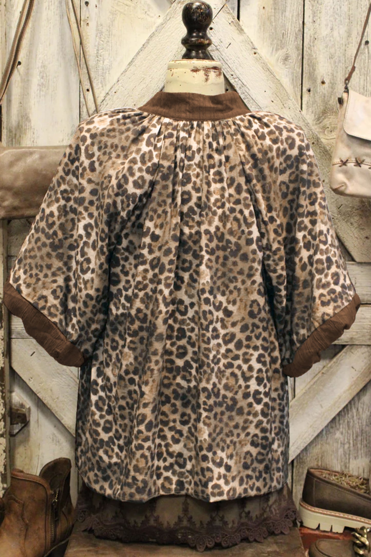 Brown Plus Size Leopard Print Crinkled Colorblock Patchwork V Neck Blouse-Plus Size/Plus Size Tops/Plus Size Blouses & Shirts-[Adult]-[Female]-2022 Online Blue Zone Planet