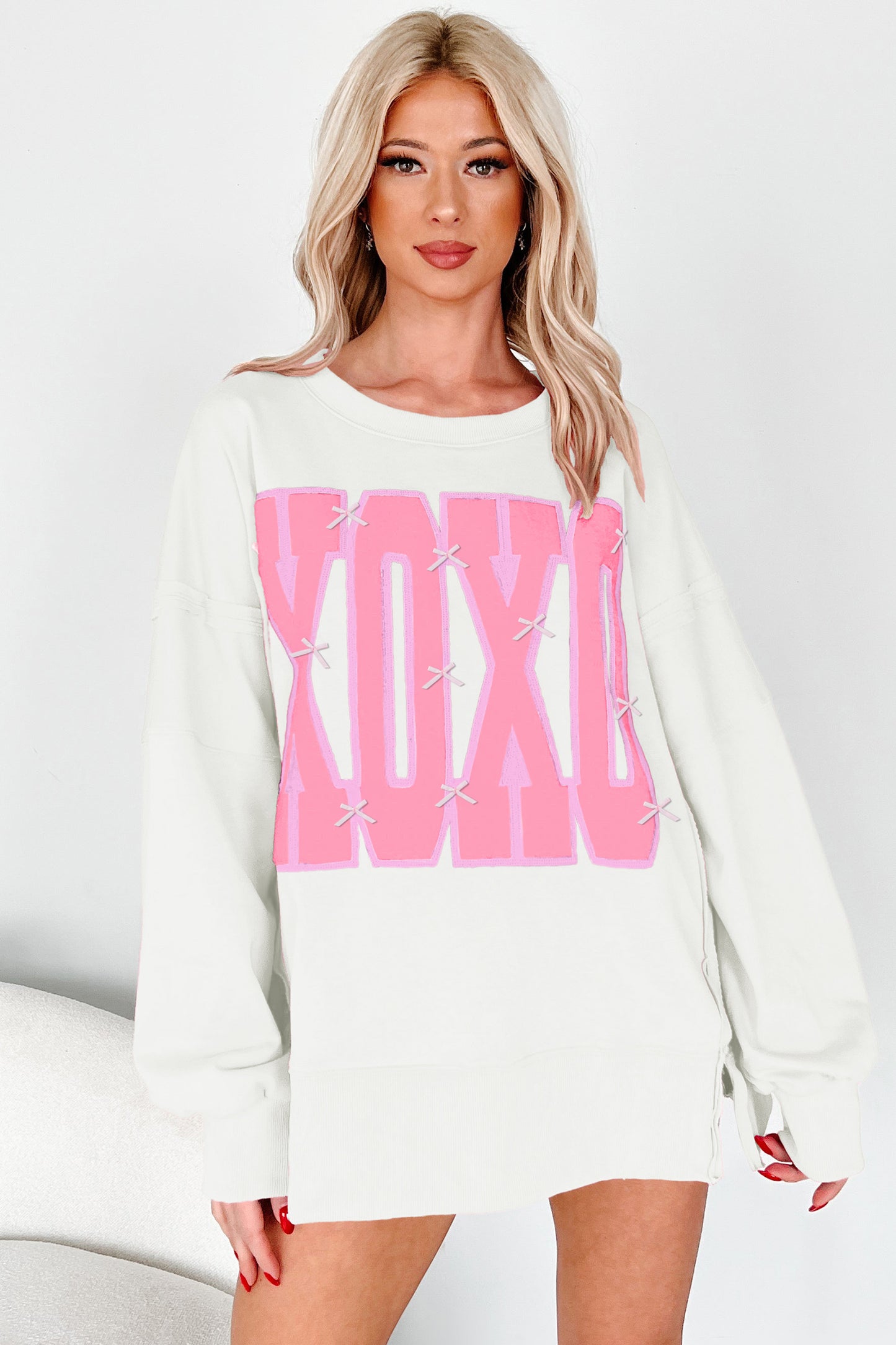 White Bow Sequin XOXO Letter Graphic Exposed Seam Baggy Sweatshirt-Tops/Sweatshirts & Hoodies-[Adult]-[Female]-2022 Online Blue Zone Planet