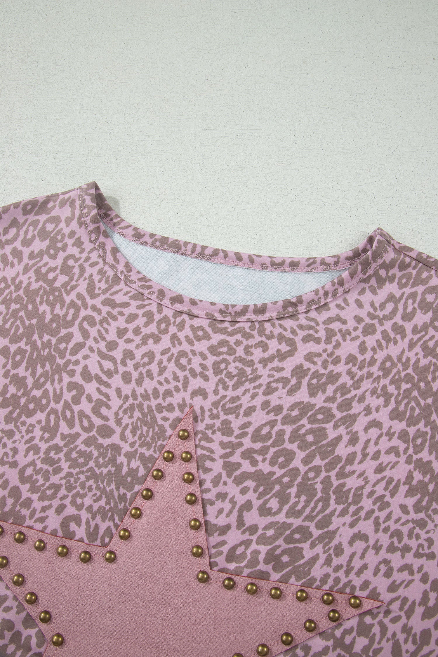 Khaki Leopard Retro Studded Star Patch Loose Tee-Tops/Tops & Tees-[Adult]-[Female]-2022 Online Blue Zone Planet