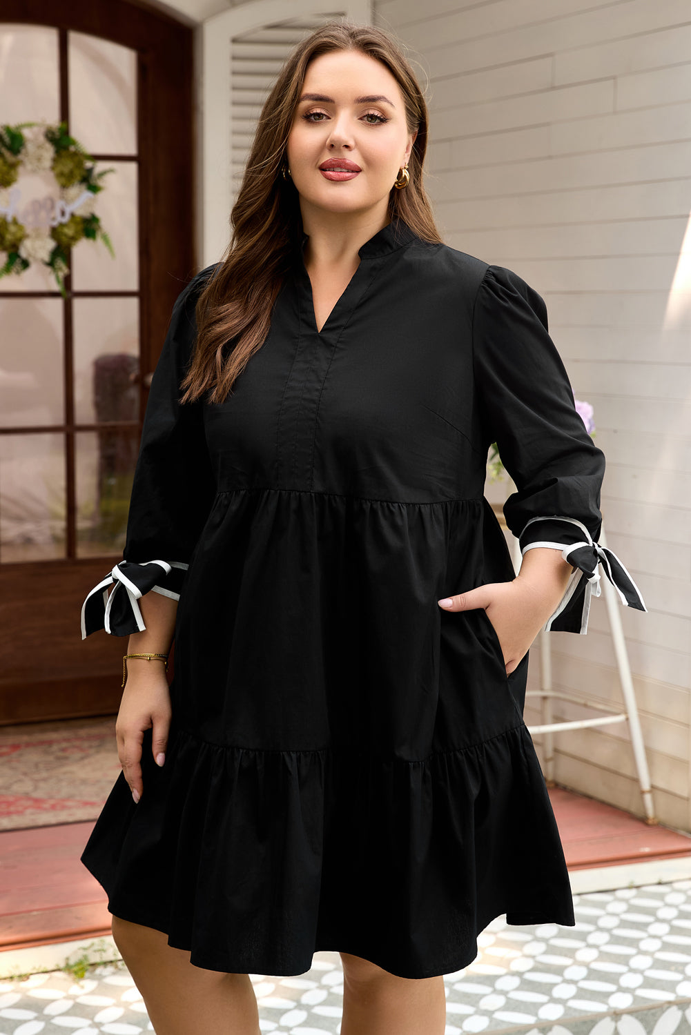 Black Contrast Trim Knot Cuffs Plus Size V Neck Mini Dress-Plus Size/Plus Size Dresses/Plus Size Mini Dresses-[Adult]-[Female]-2022 Online Blue Zone Planet