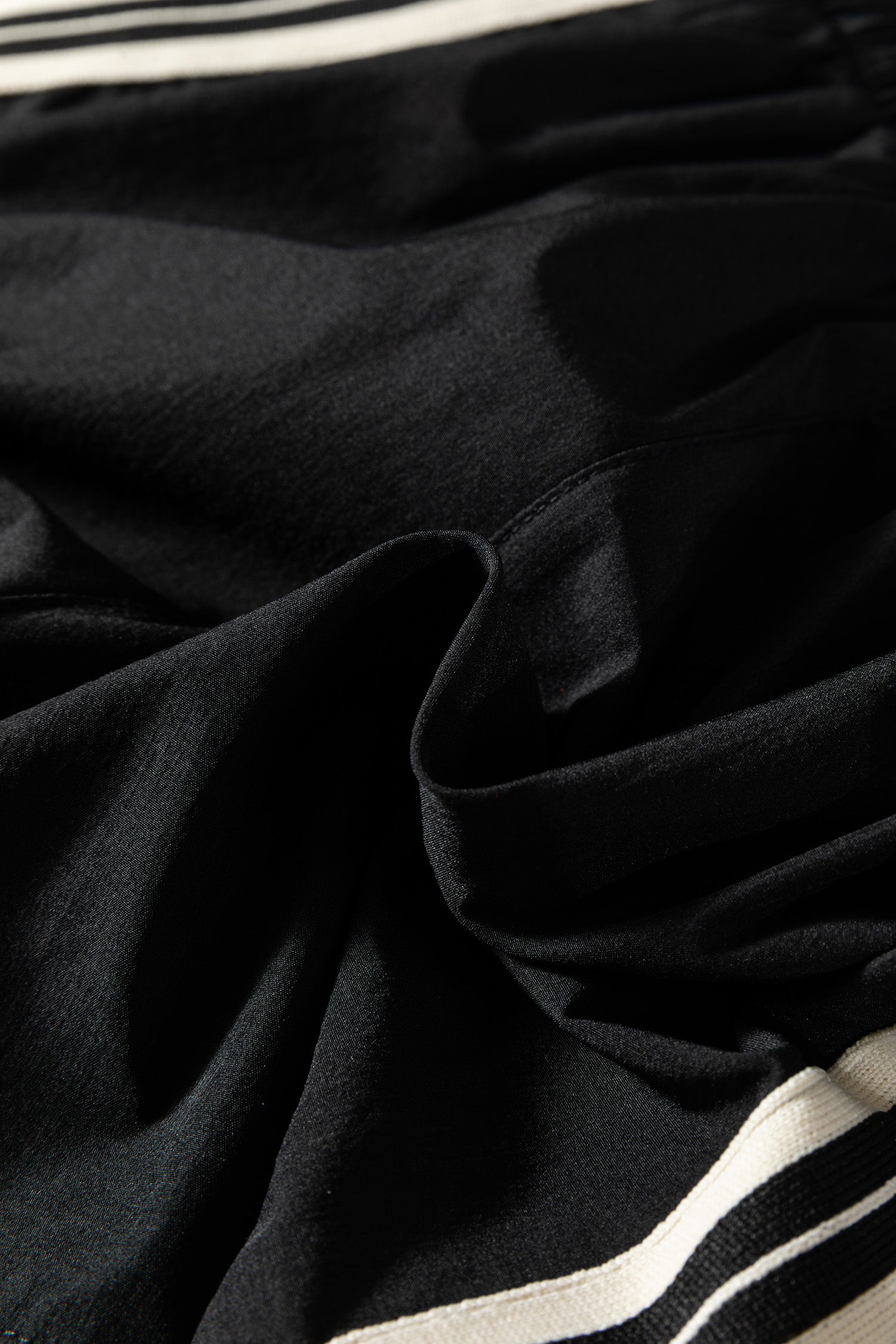 Black Elastic Waist Varsity Striped Detail Athleisure Shorts-Bottoms/Casual Shorts-[Adult]-[Female]-2022 Online Blue Zone Planet