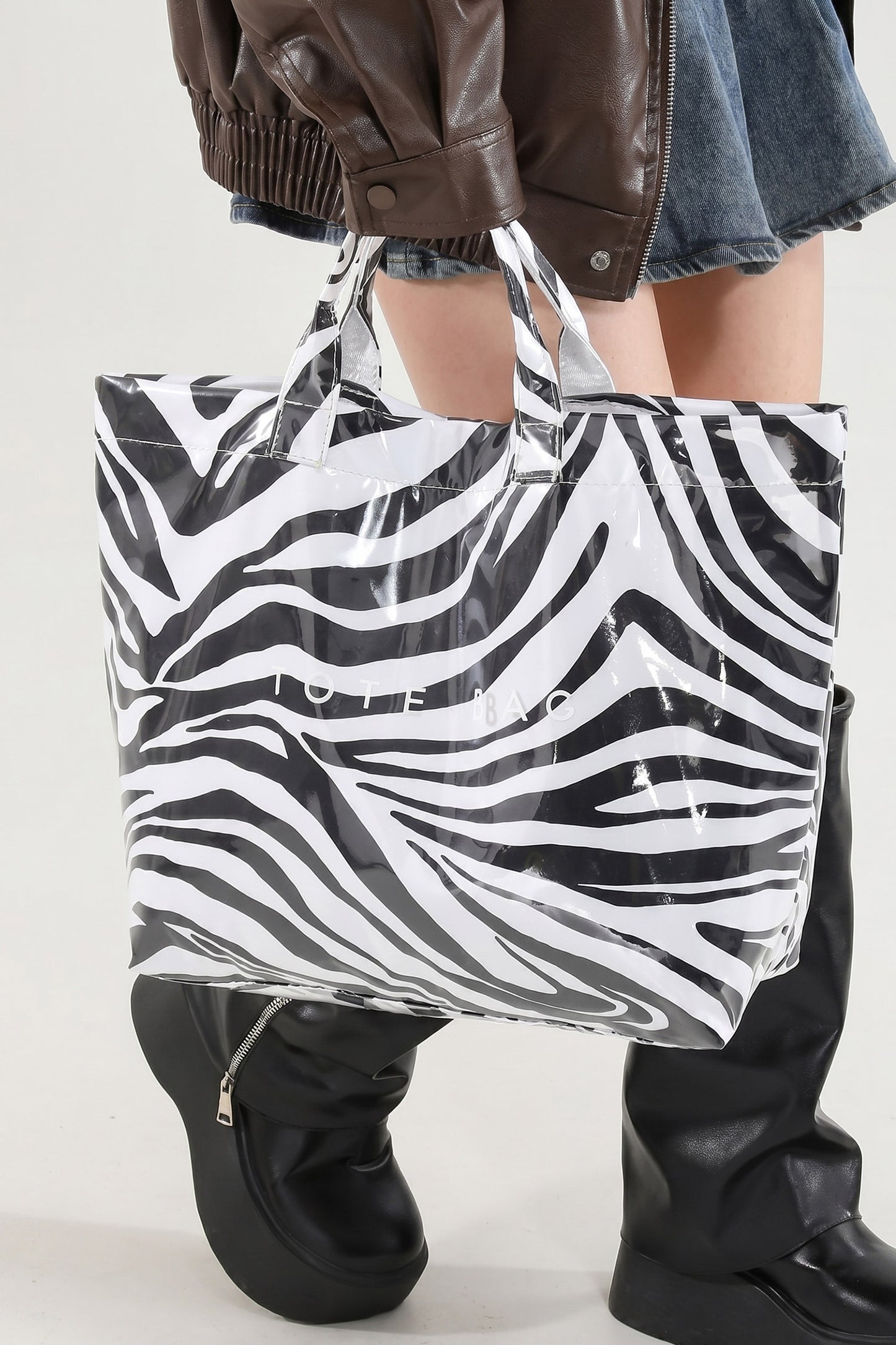White Cow Spots Print Travel Tote Bag