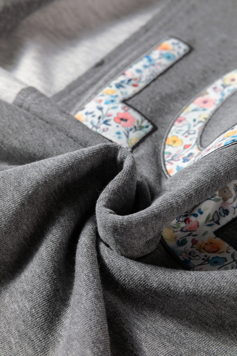 Dark Grey Love Graphic Exposed Seam Patchwork Uneven Hem Chic Sweatshirt-Tops/Sweatshirts & Hoodies-[Adult]-[Female]-2022 Online Blue Zone Planet