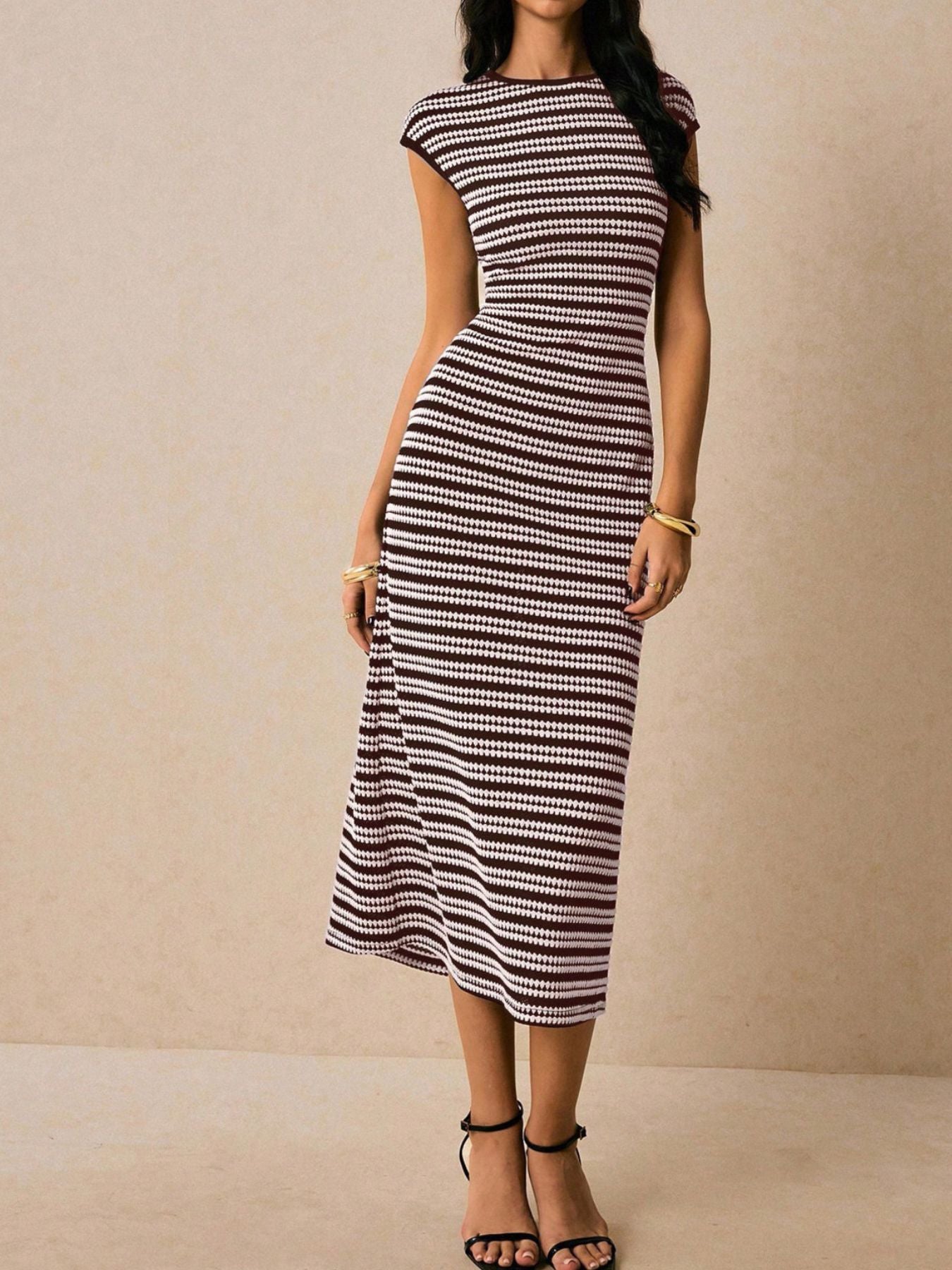 e285e4c0-ba10-4181-b966-ef0266c3c70f-Max