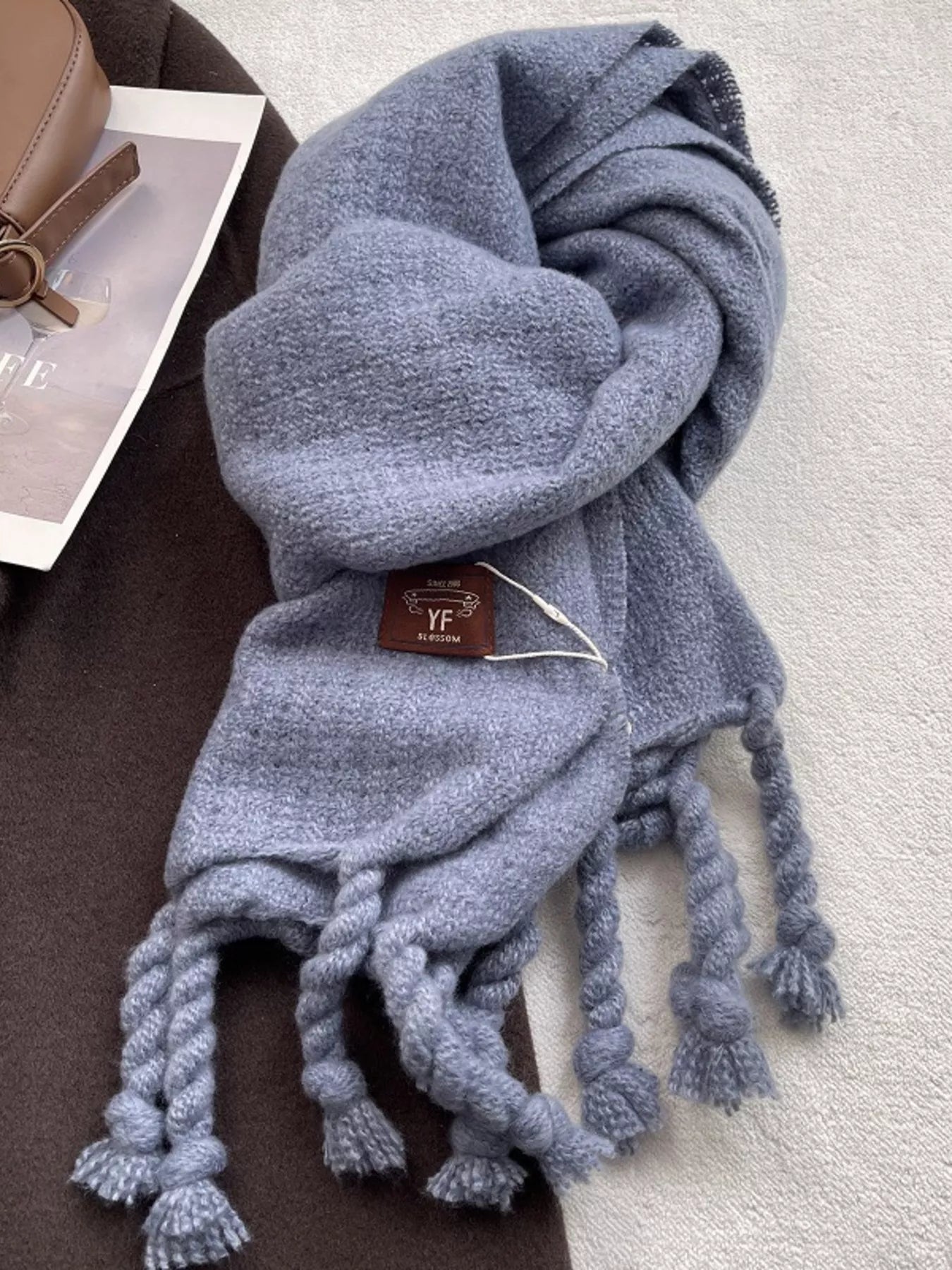 e2fa4f84b1014a8793db3ea1510187d5-Max-Origin