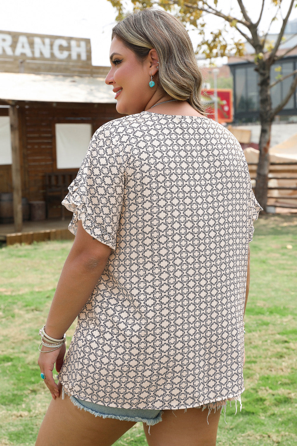 Khaki Plus Size Geometric Print Ruffled Sleeve Blouse-Plus Size/Plus Size Tops/Plus Size Blouses & Shirts-[Adult]-[Female]-2022 Online Blue Zone Planet