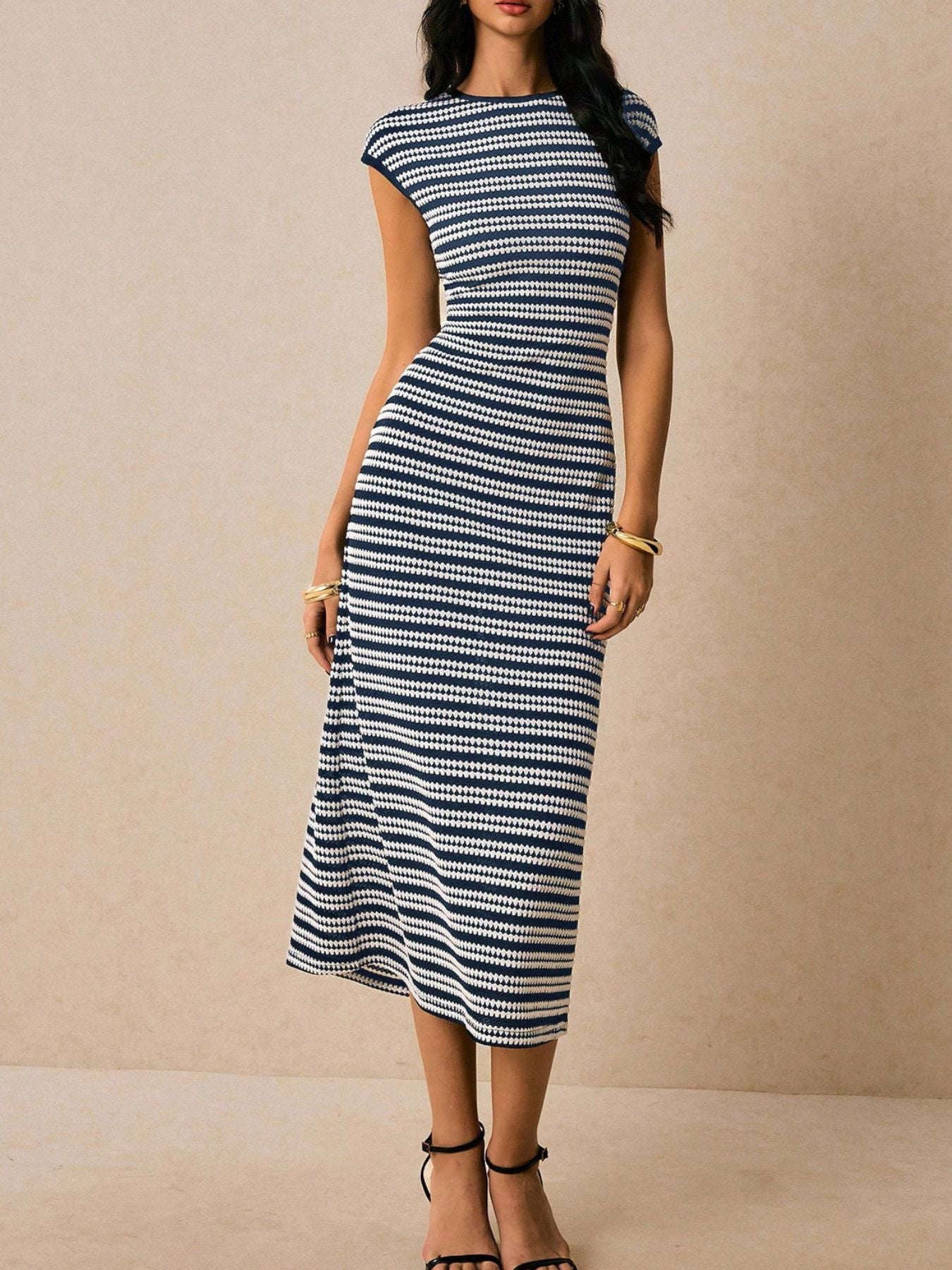 e39df692-42b7-4567-8747-ed57f1c0f91c-Max