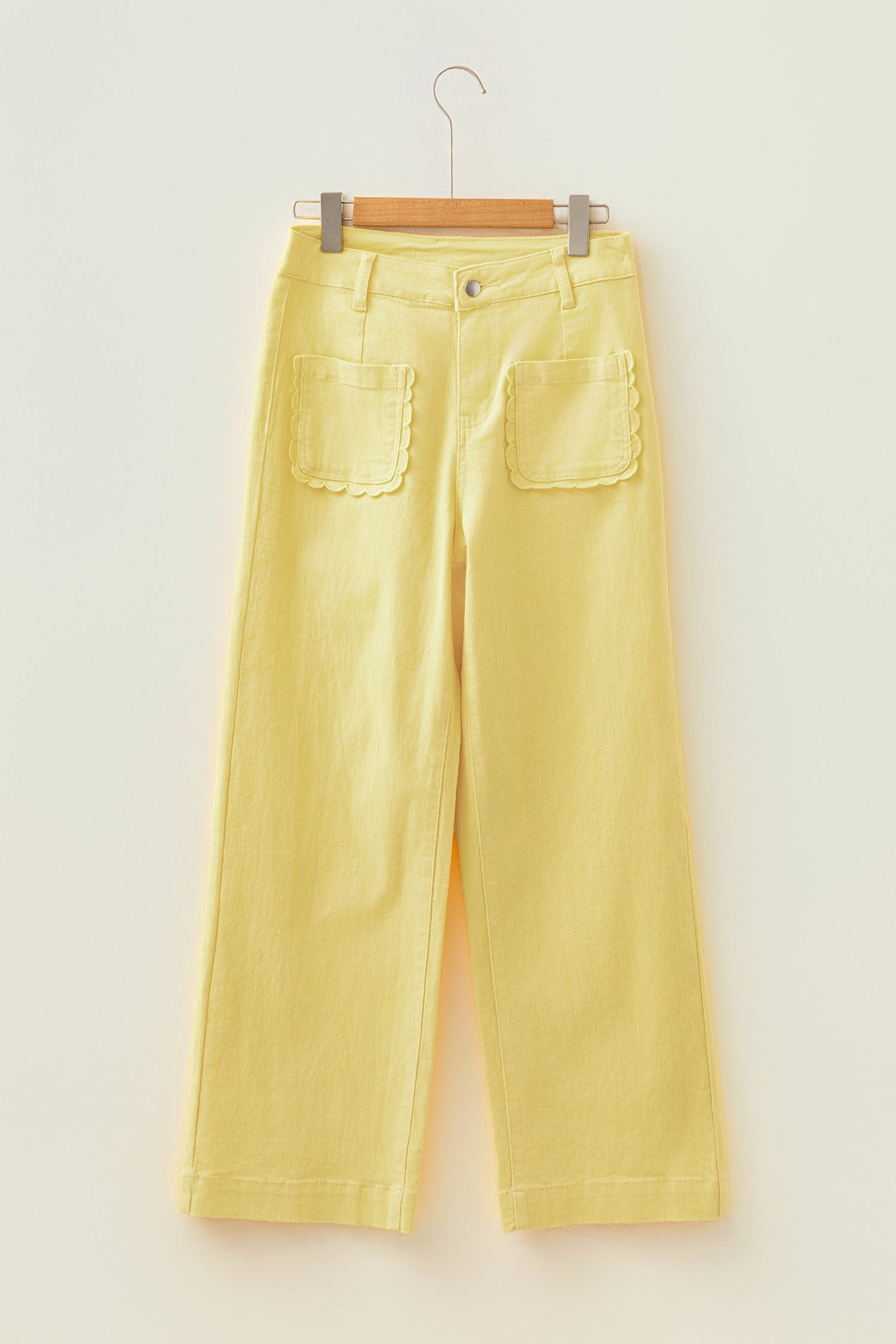 White Solid Color Scalloped Patch Pocket Shift Jeans-Bottoms/Jeans-[Adult]-[Female]-2022 Online Blue Zone Planet