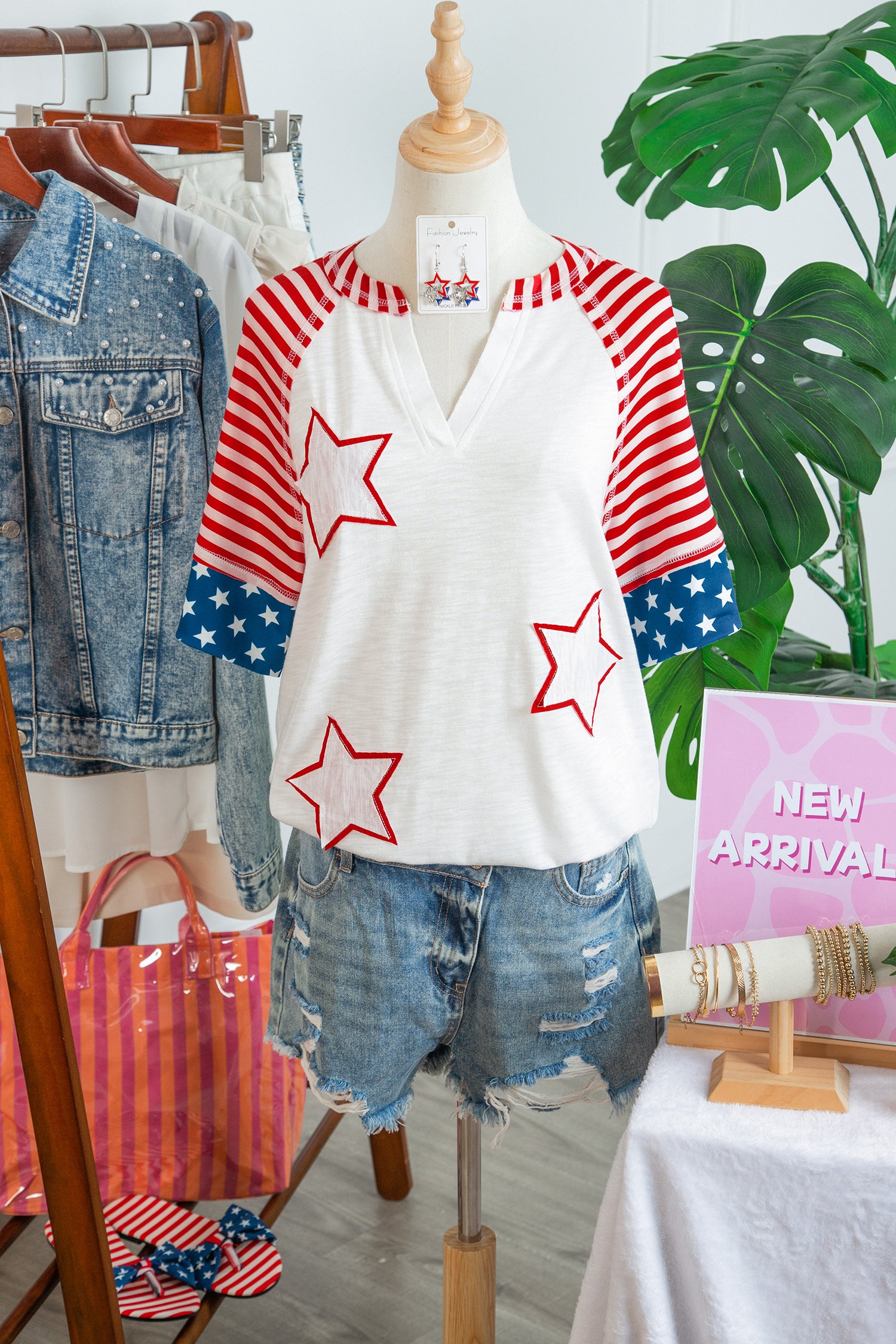Fiery Red Star Detail Flag Inspired Short Sleeve Top-Tops/Tops & Tees-[Adult]-[Female]-2022 Online Blue Zone Planet