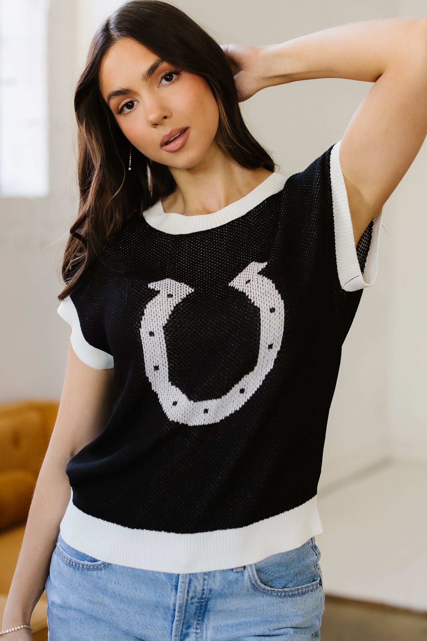 Black Horse Shoe Pattern Contrast Trim Short Sleeve Sweater-Sweaters & Cardigans/Short Sleeve Sweaters-[Adult]-[Female]-2022 Online Blue Zone Planet