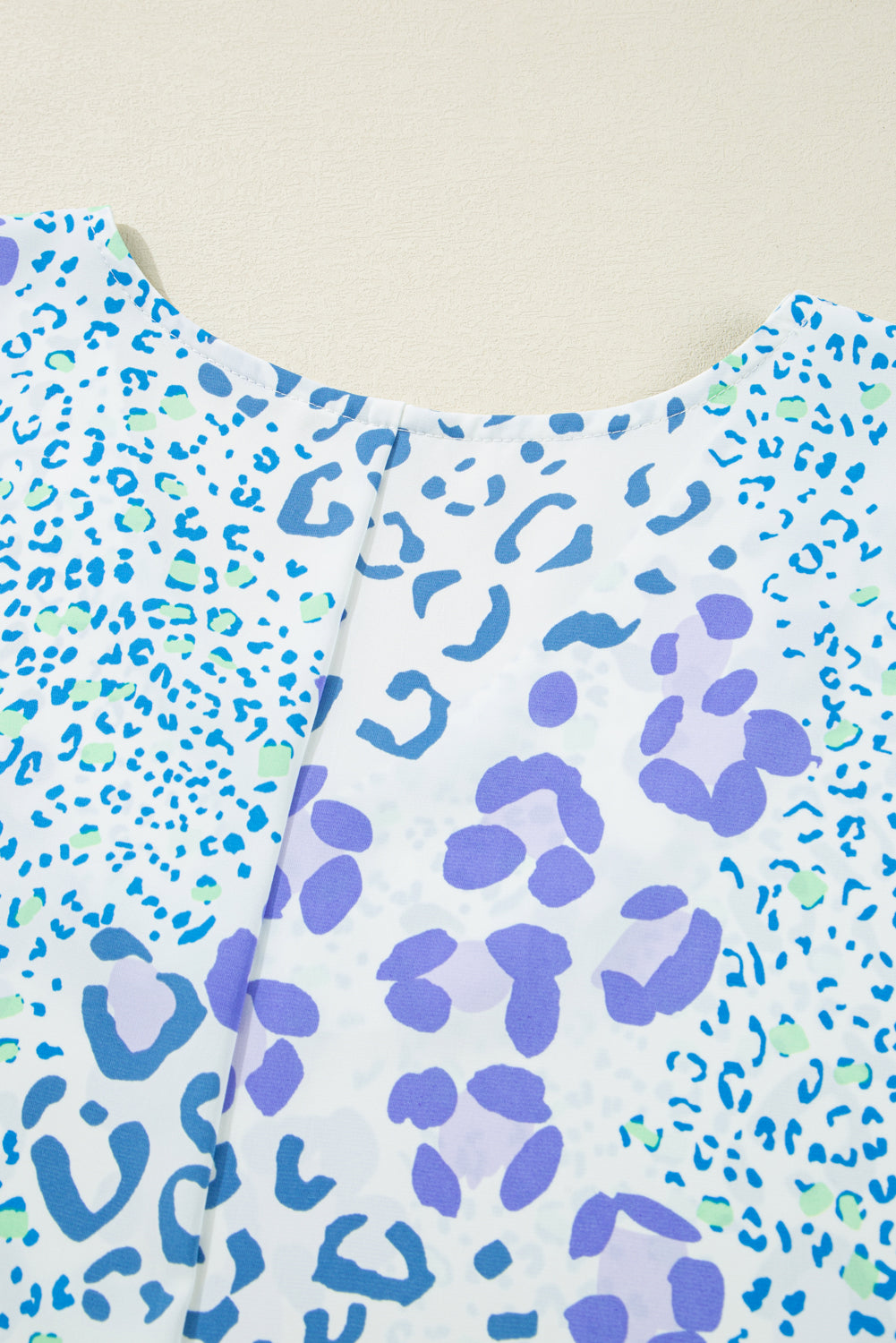 Sky Blue Leopard Print Short Sleeve V Neck Plus Size Top-Plus Size/Plus Size Tops/Plus Size Blouses & Shirts-[Adult]-[Female]-2022 Online Blue Zone Planet