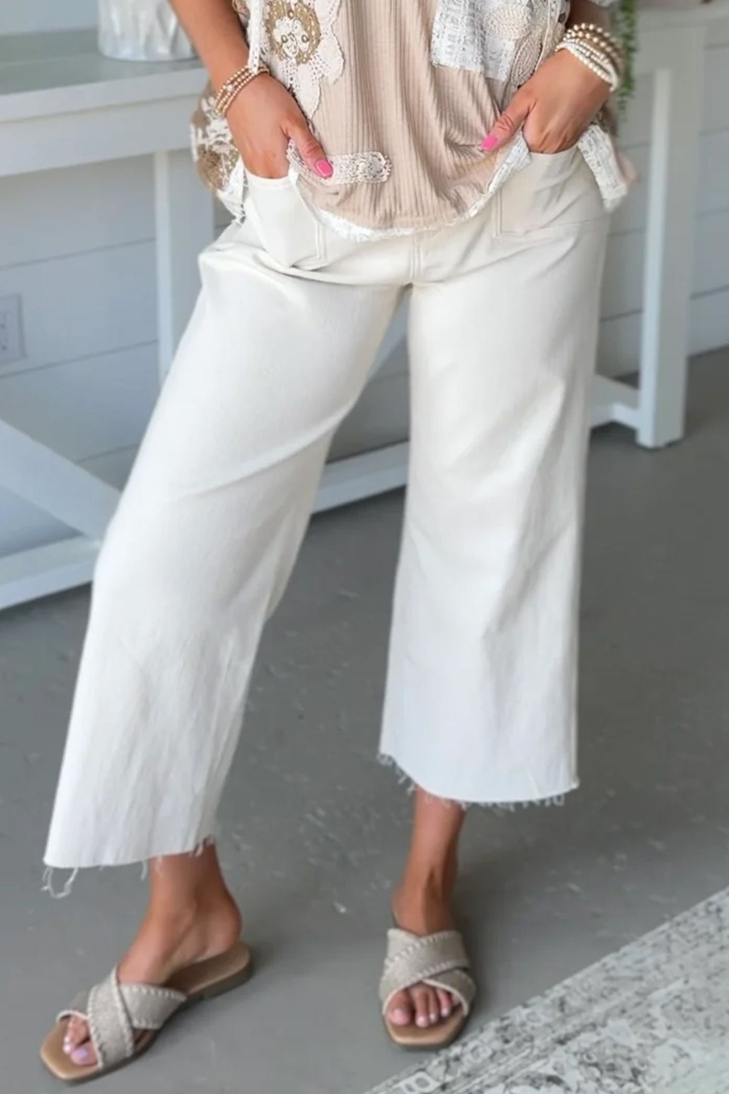 White Raw Hem Ankle-length Loose Jeans