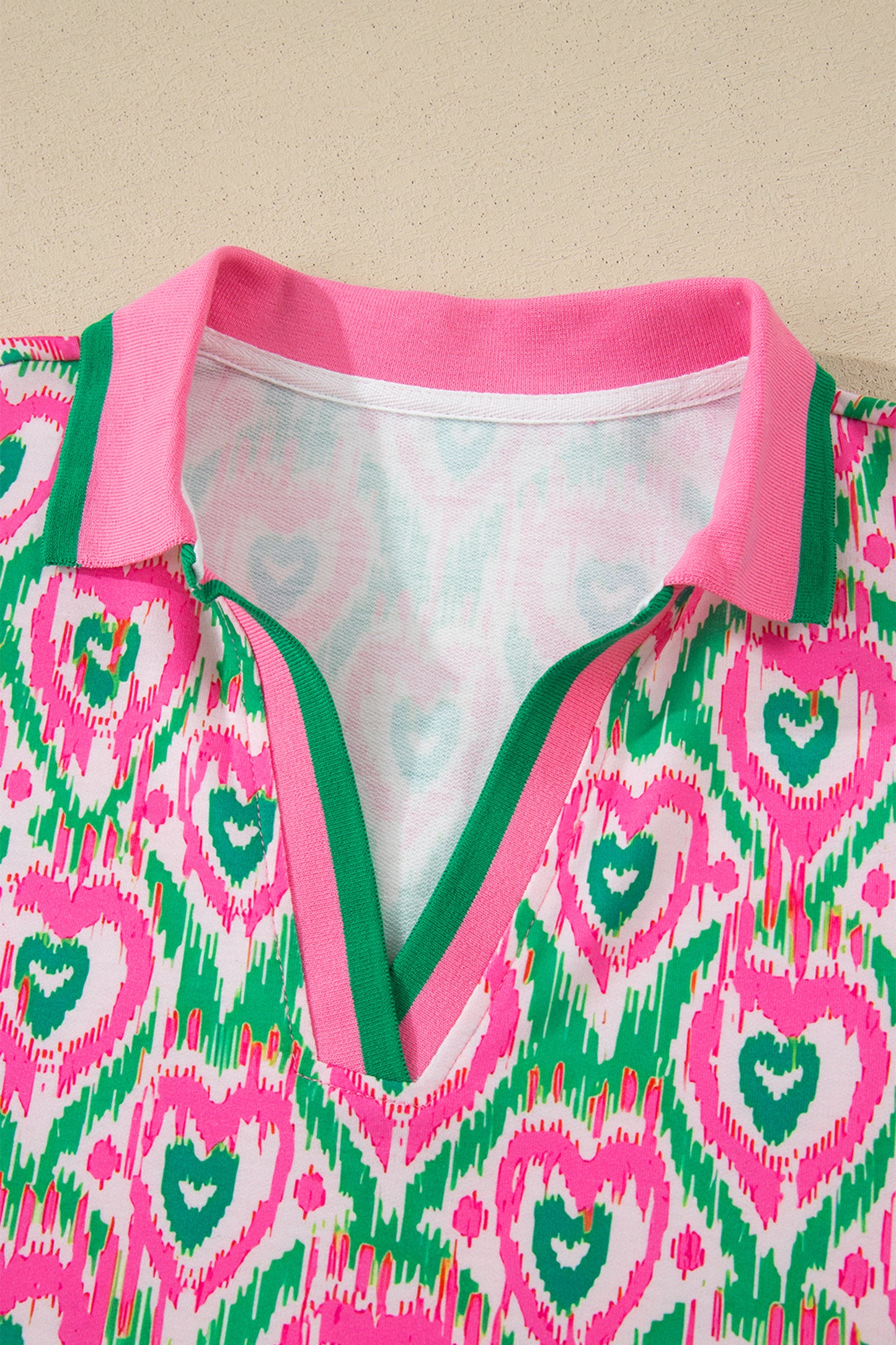 Green Abstract Heart In Heart Print Striped Trim Polo Collar Short Sleeve Blouse-Tops/Blouses & Shirts-[Adult]-[Female]-2022 Online Blue Zone Planet
