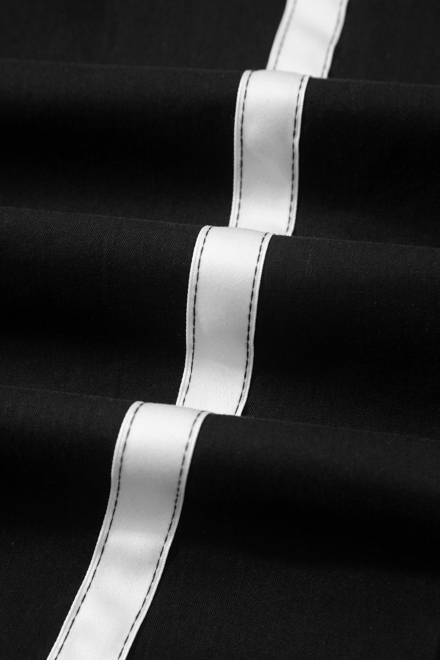 Black Contrast Striped Smocked Waist Drawstring Cropped Casual Pants-Bottoms/Pants & Culotte-[Adult]-[Female]-2022 Online Blue Zone Planet
