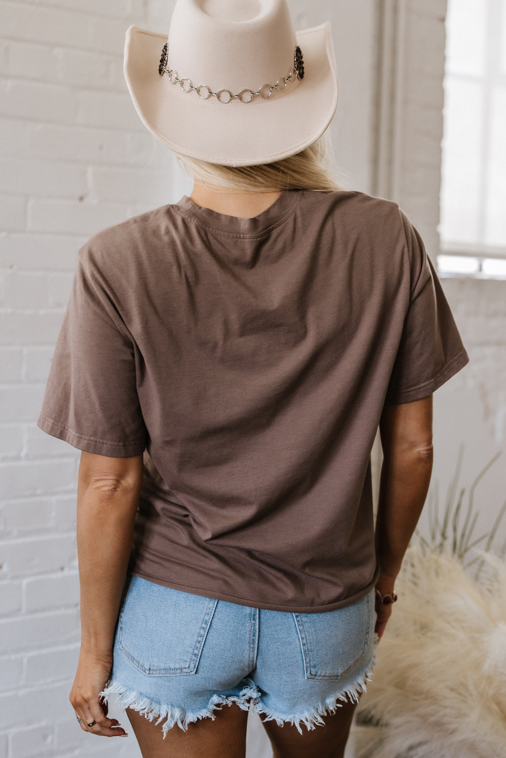 Chicory Coffee Honky Tonk Honey Graphic Crew Neck Western Fashion Tee-Tops/Tops & Tees-[Adult]-[Female]-2022 Online Blue Zone Planet