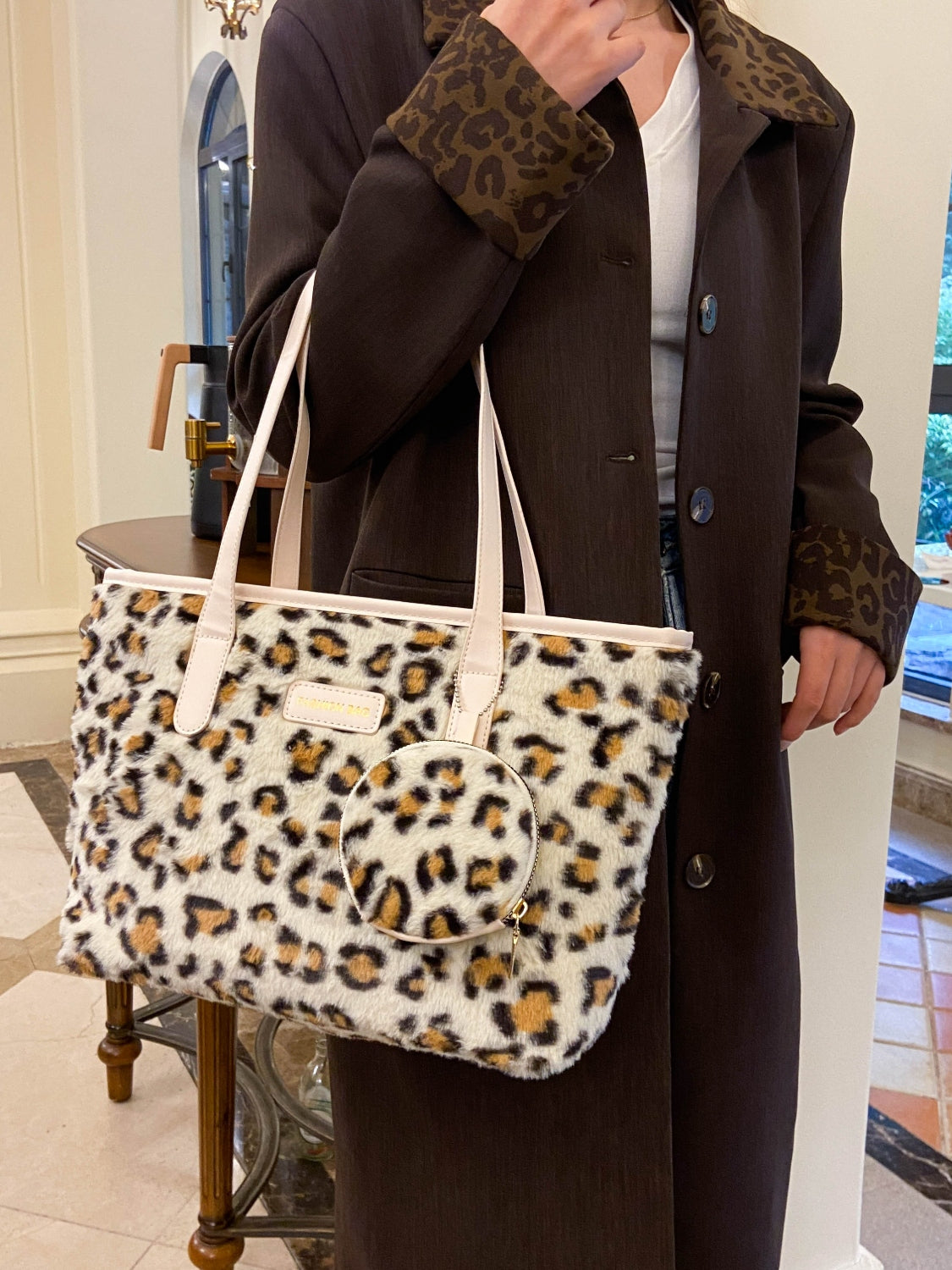 Leopard Faux Fur Tote Bag with Coin Purse-Handbags-[Adult]-[Female]-2022 Online Blue Zone Planet