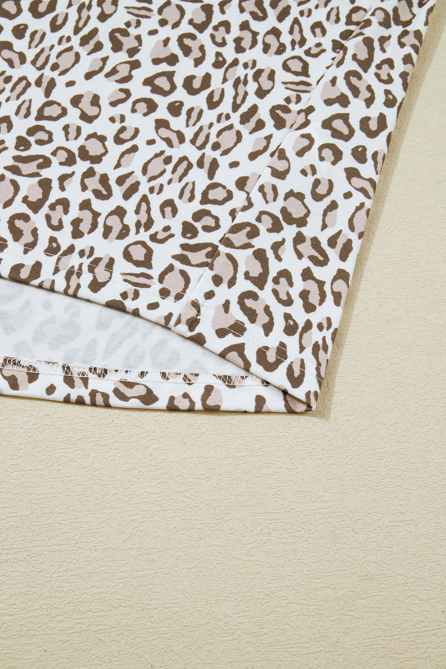 White Plus Size Leopard Print Round Neck T Shirt-Plus Size/Plus Size Tops/Plus Size Tops & Tees-[Adult]-[Female]-2022 Online Blue Zone Planet