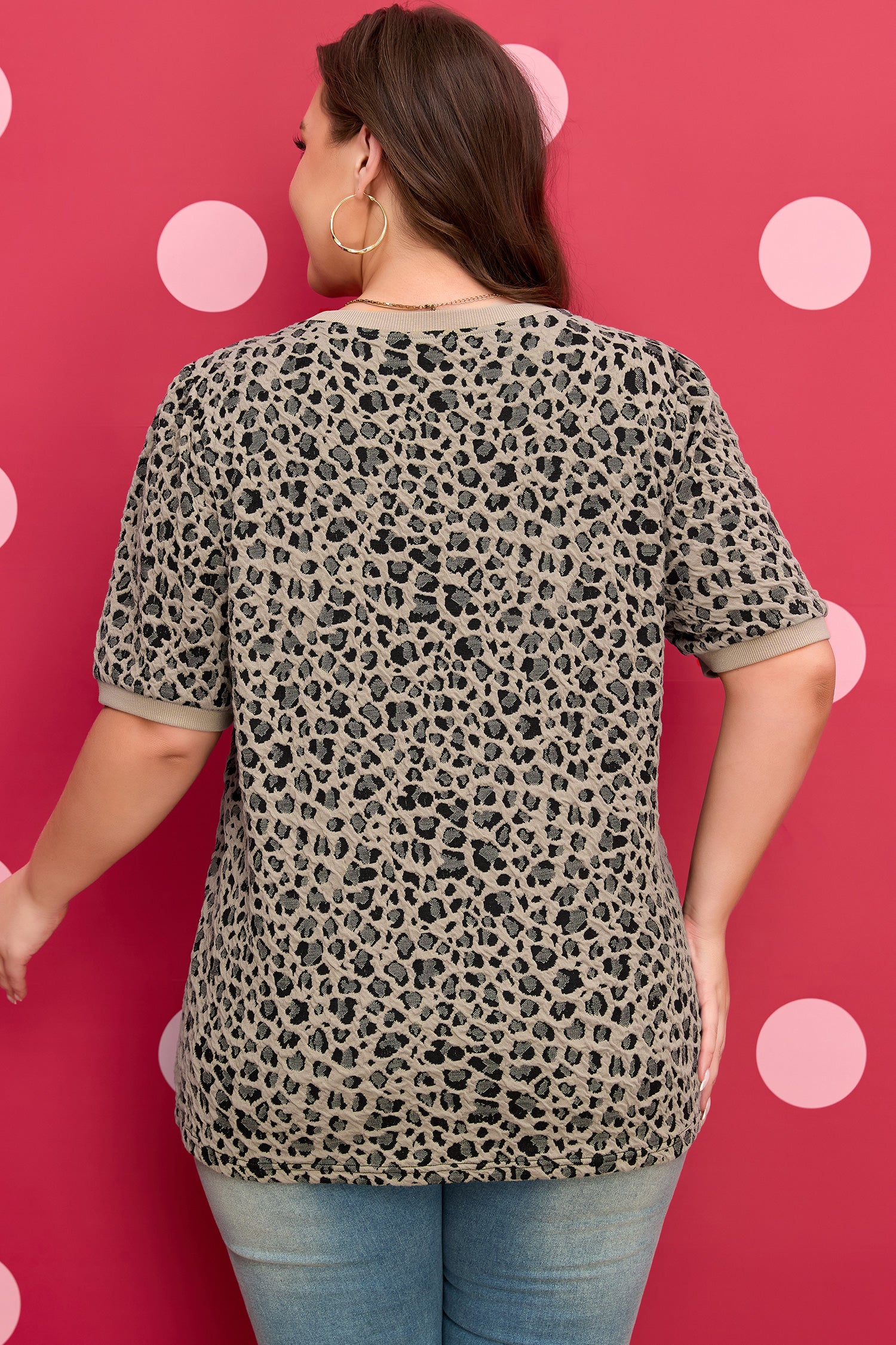 Khaki Leopard Print Textured Plus Size T Shirt-Plus Size/Plus Size Tops/Plus Size Tops & Tees-[Adult]-[Female]-2022 Online Blue Zone Planet