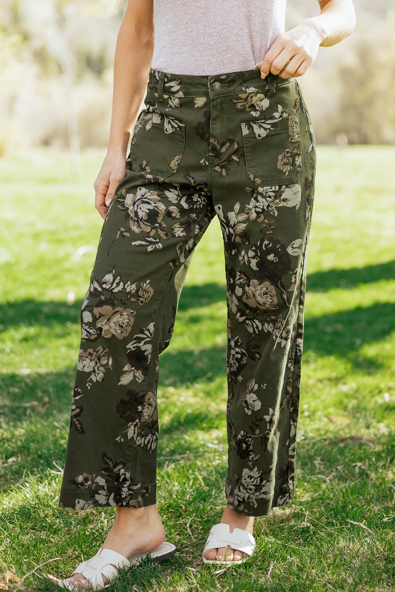 Green Vintage Floral Print Square Patch Pocket Raw Hem Shift Jeans-Bottoms/Jeans-[Adult]-[Female]-2022 Online Blue Zone Planet