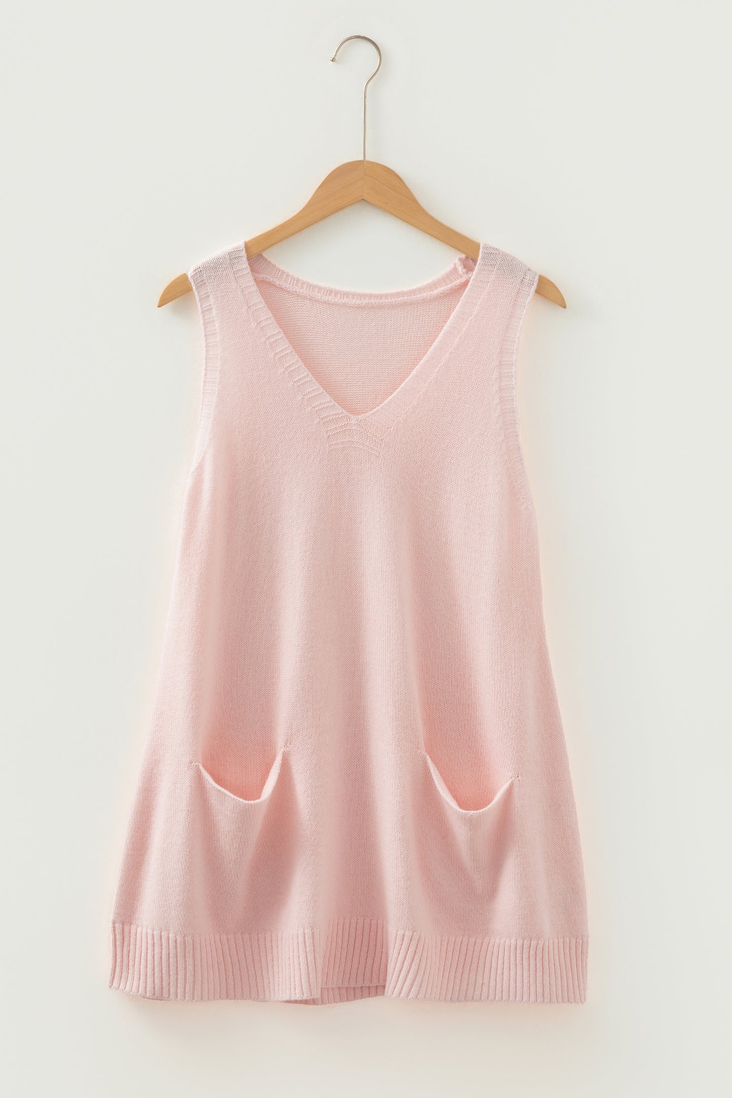 Delicacy Ribbed Deep V Neckline Front Pocketed Loose Tunic Sweater Vest