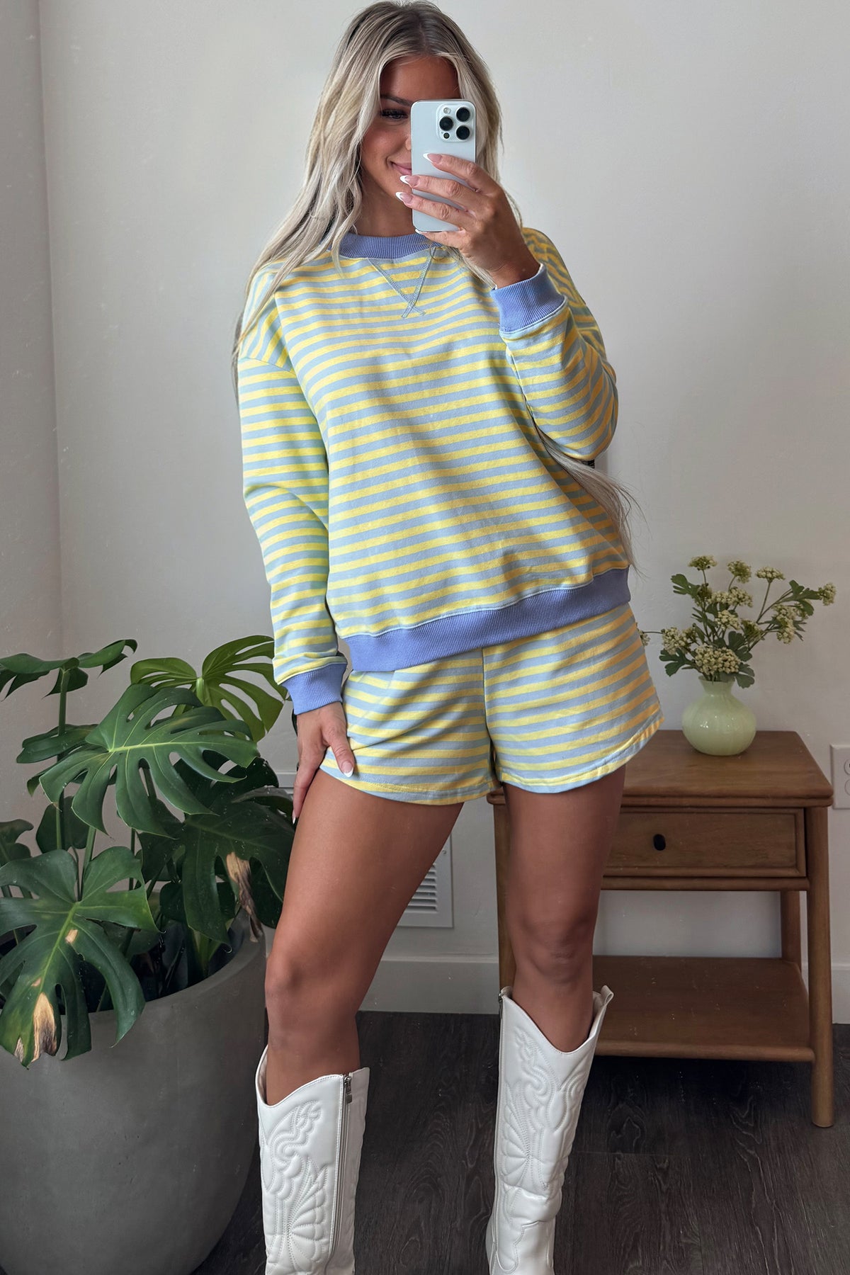 Yellow Stripe Color Block Detail Long Sleeve Pullover Elastic Waist Pull On Shorts 2pcs Set-Two Piece Sets/Short Sets-[Adult]-[Female]-2022 Online Blue Zone Planet