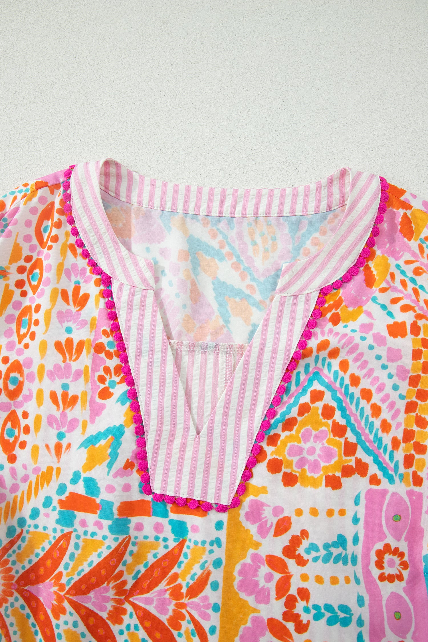 Rose Plus Size Geometric Print Contrast Trim Striped V Neck Blouse-Plus Size/Plus Size Tops/Plus Size Blouses & Shirts-[Adult]-[Female]-2022 Online Blue Zone Planet