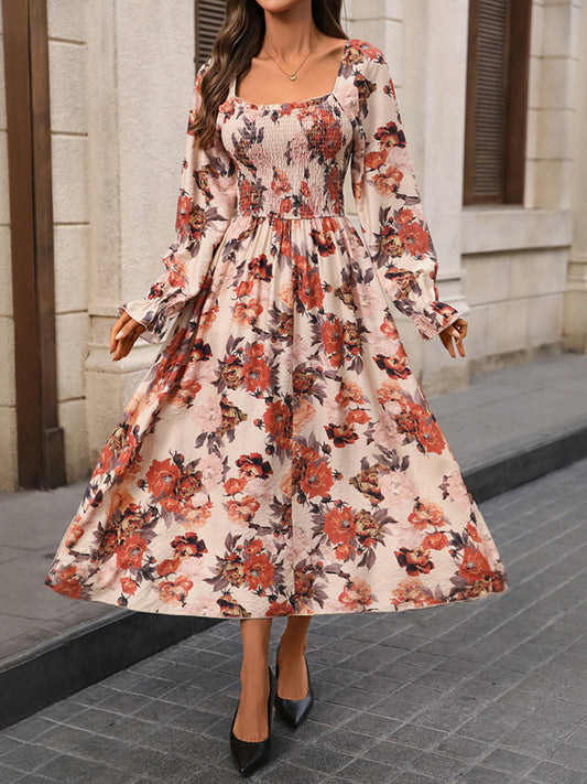 Retro French romantic and elegant printed dress with square neckline and slits