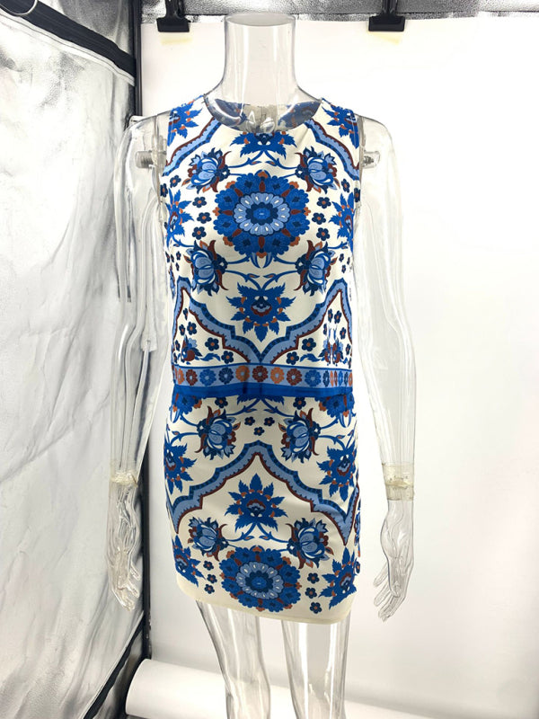 Blue printed round neck top and short skirt two-piece set