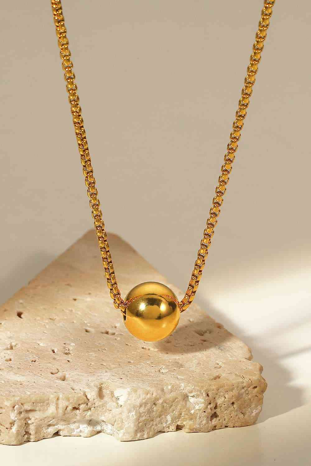 18K Gold-Plated Round Shape Pendant Necklace BLUE ZONE PLANET
