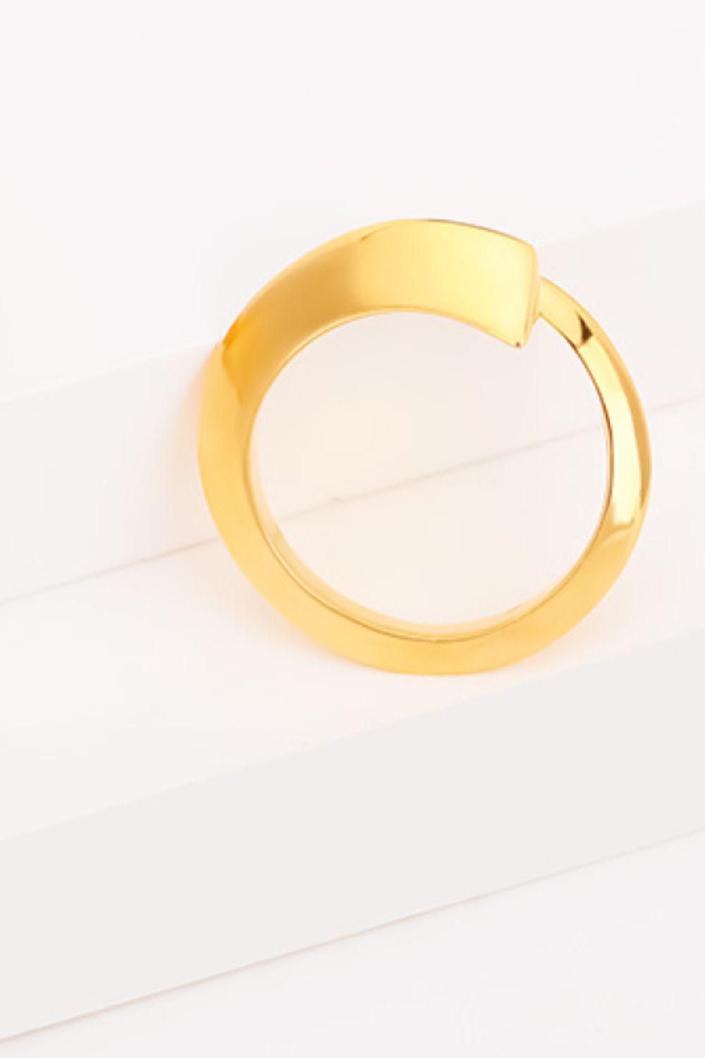18K Gold-Plated Copper Bypass Ring BLUE ZONE PLANET