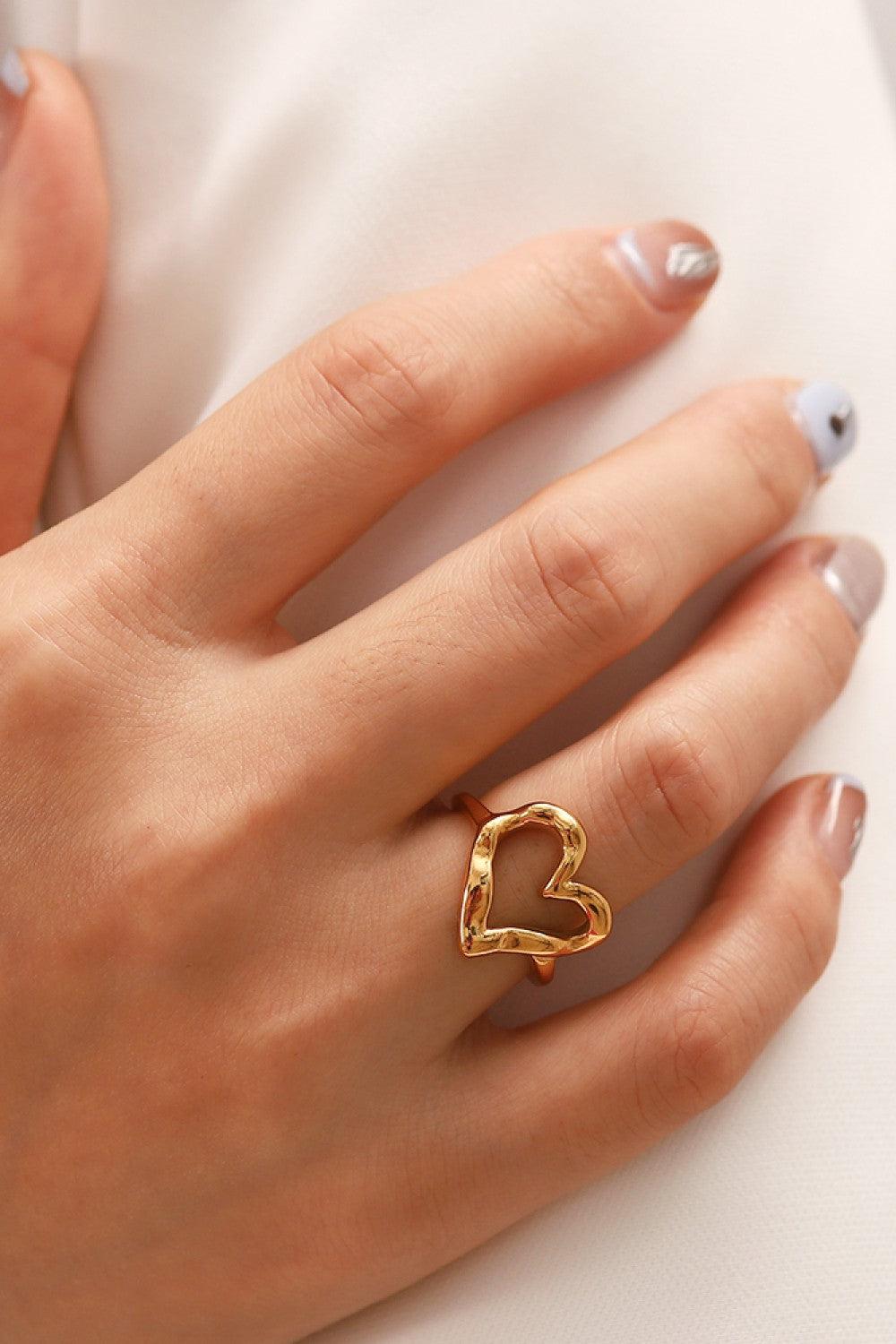 18K Gold Plated Heart-Shaped Ring BLUE ZONE PLANET