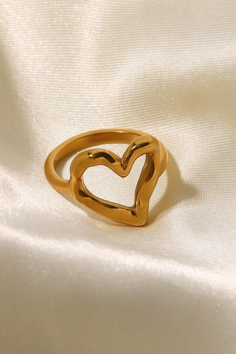 18K Gold Plated Heart-Shaped Ring BLUE ZONE PLANET