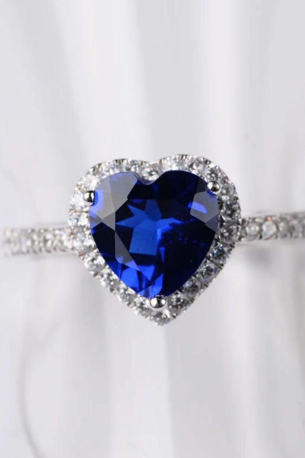 2 Carat Moissanite Heart-Shaped Side Stone Ring BLUE ZONE PLANET