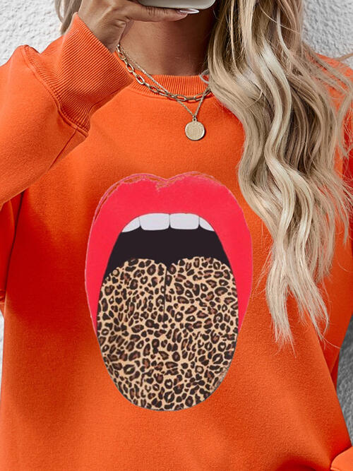 Leopard Lip Graphic Round Neck Sweatshirt BLUE ZONE PLANET