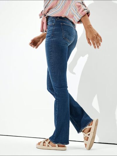 Buttoned Straight Jeans with Pockets BLUE ZONE PLANET