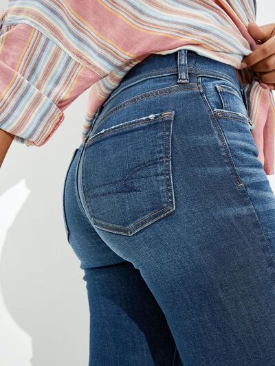 Buttoned Straight Jeans with Pockets BLUE ZONE PLANET