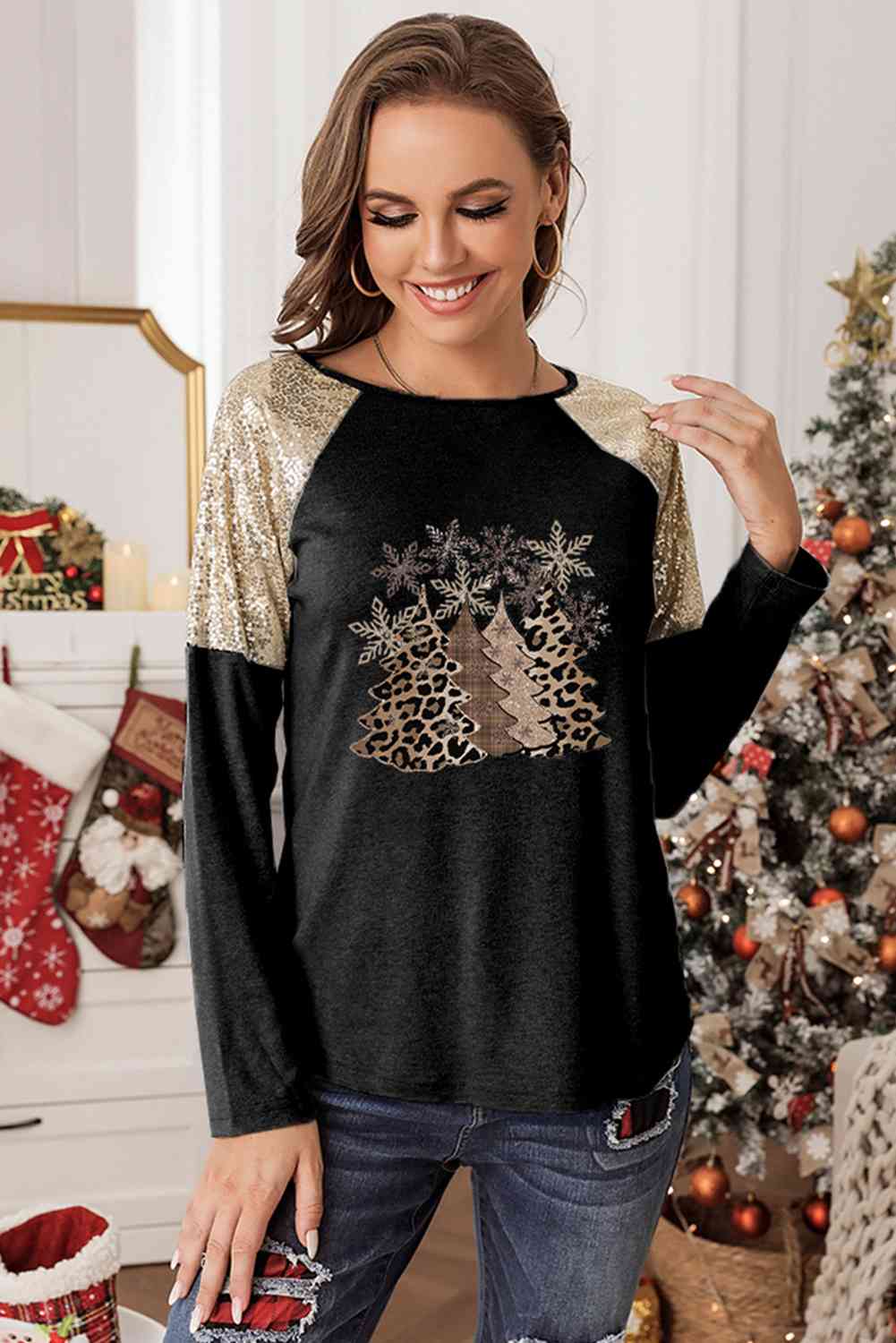Christmas Tree Graphic Sequin T-Shirt BLUE ZONE PLANET