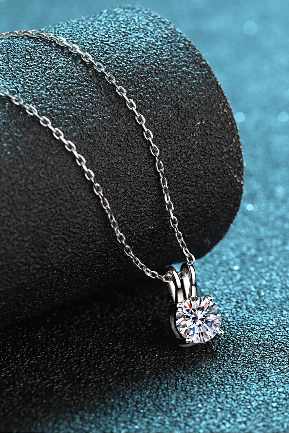 925 Sterling Silver Moissanite Round Pendant Necklace BLUE ZONE PLANET