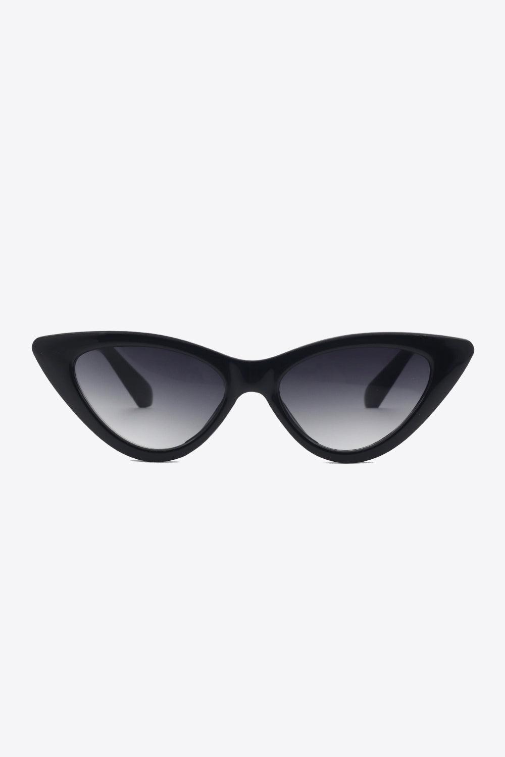 Chain Detail Cat-Eye Sunglasses BLUE ZONE PLANET