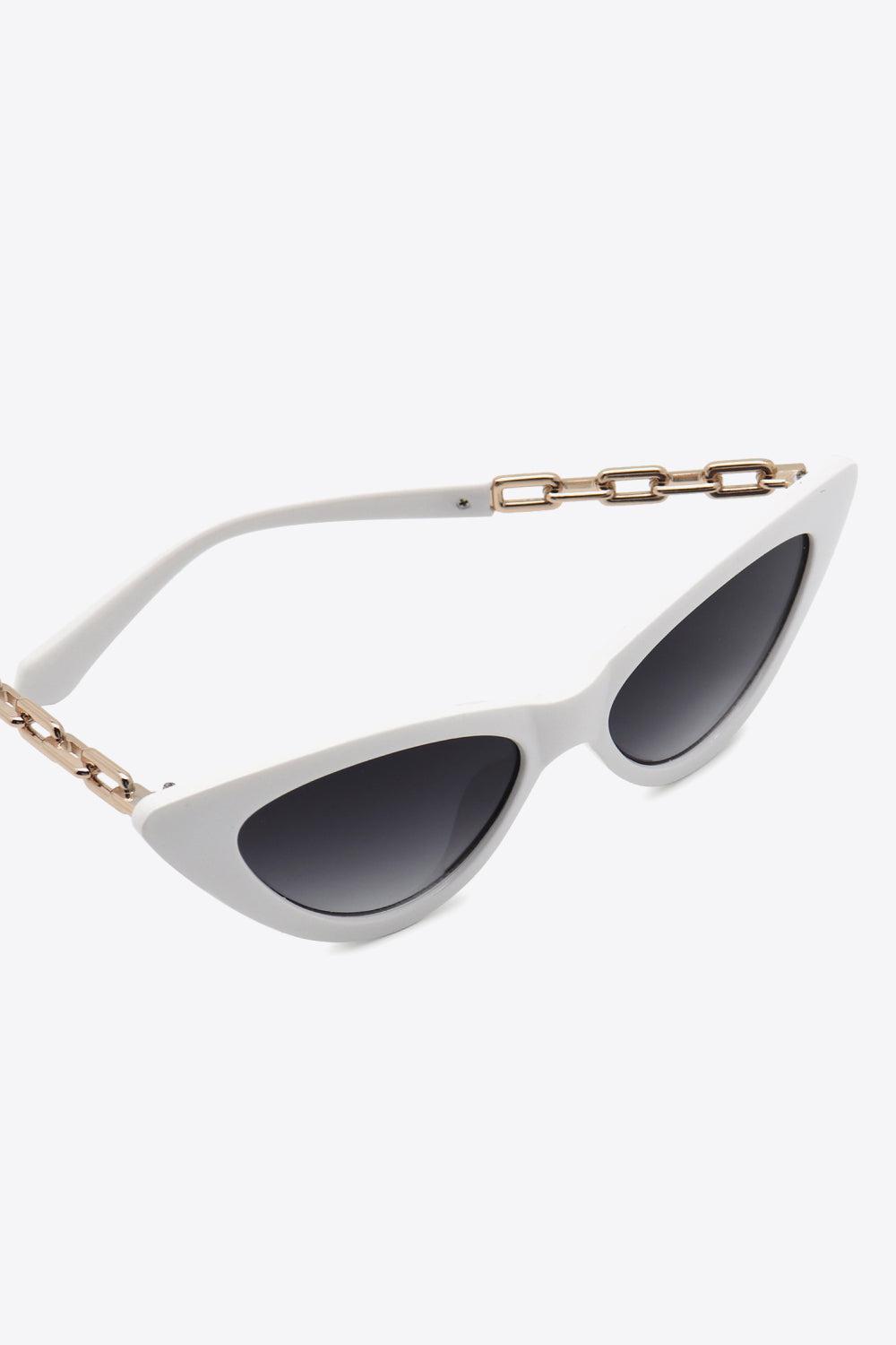 Chain Detail Cat-Eye Sunglasses BLUE ZONE PLANET