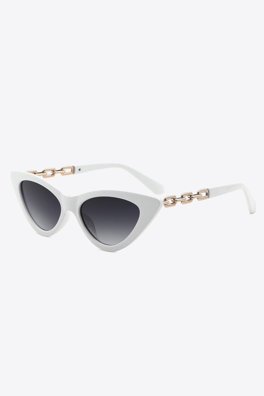 Chain Detail Cat-Eye Sunglasses BLUE ZONE PLANET