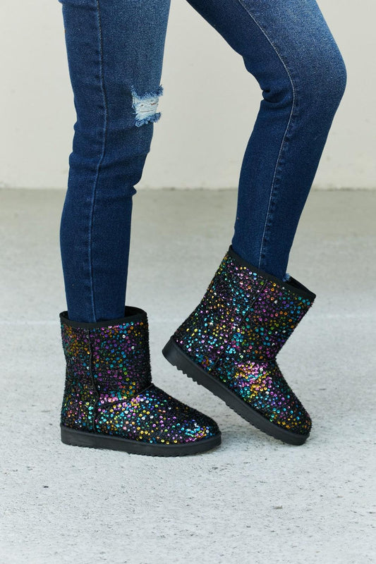 Forever Link Multicolored Sequin Snow Boots BLUE ZONE PLANET