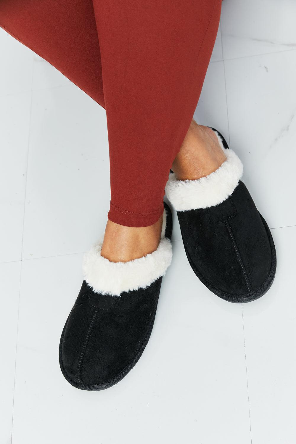 Forever Link Two-Tone Seam Detail Slippers in Black-SHOES-[Adult]-[Female]-2022 Online Blue Zone Planet
