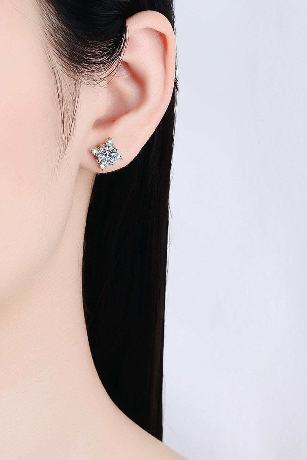Four Leaf Clover 2 Carat Moissanite Stud Earrings BLUE ZONE PLANET