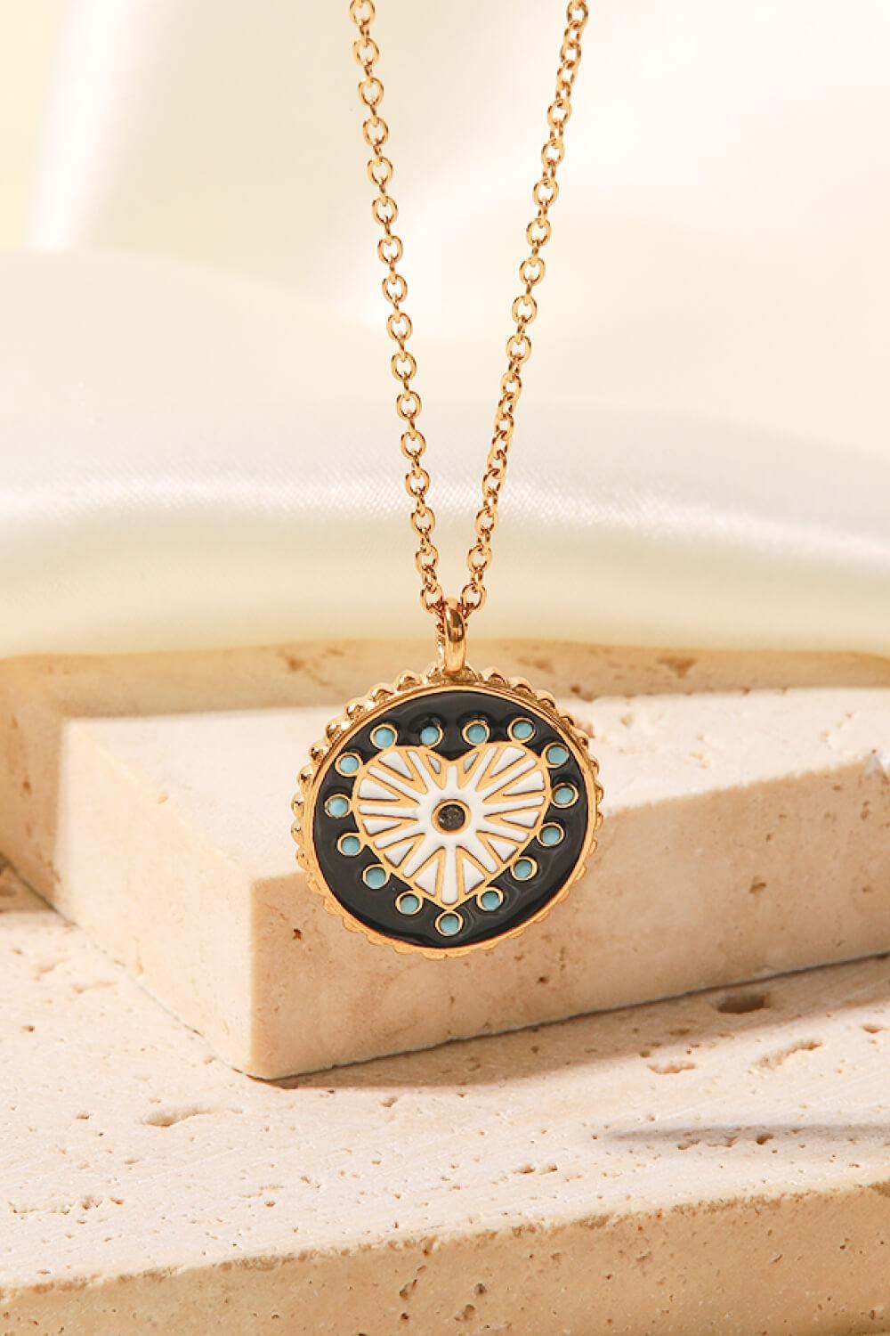 Heart Design Round Pendant Necklace-TOPS / DRESSES-[Adult]-[Female]-Gold/Black-One Size-2022 Online Blue Zone Planet