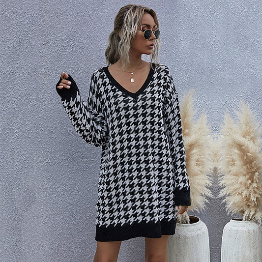 Houndstooth Slim Fit Low Neck Long Knit Sweater Dress BLUE ZONE PLANET