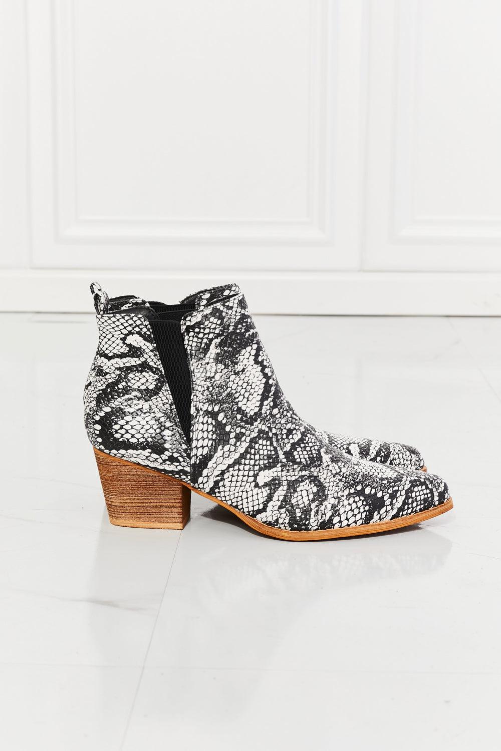 MMShoes Back At It Point Toe Bootie in Snakeskin BLUE ZONE PLANET