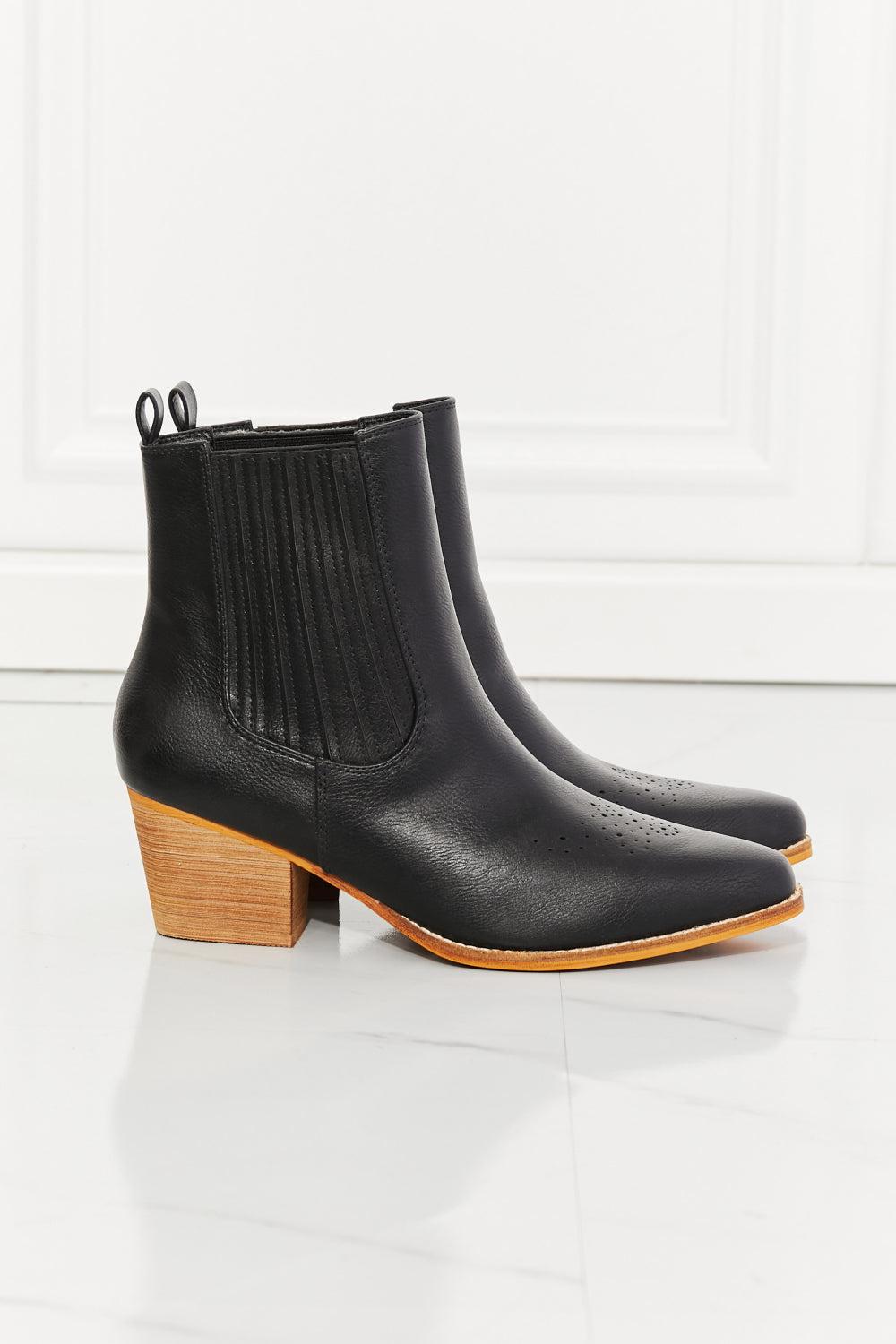 MMShoes Love the Journey Stacked Heel Chelsea Boot in Black BLUE ZONE PLANET