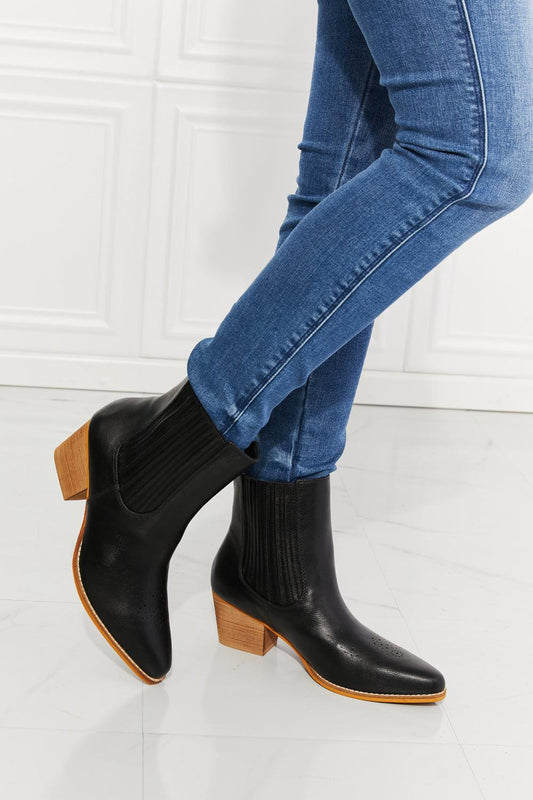 MMShoes Love the Journey Stacked Heel Chelsea Boot in Black-SHOES-[Adult]-[Female]-Black-6-2022 Online Blue Zone Planet