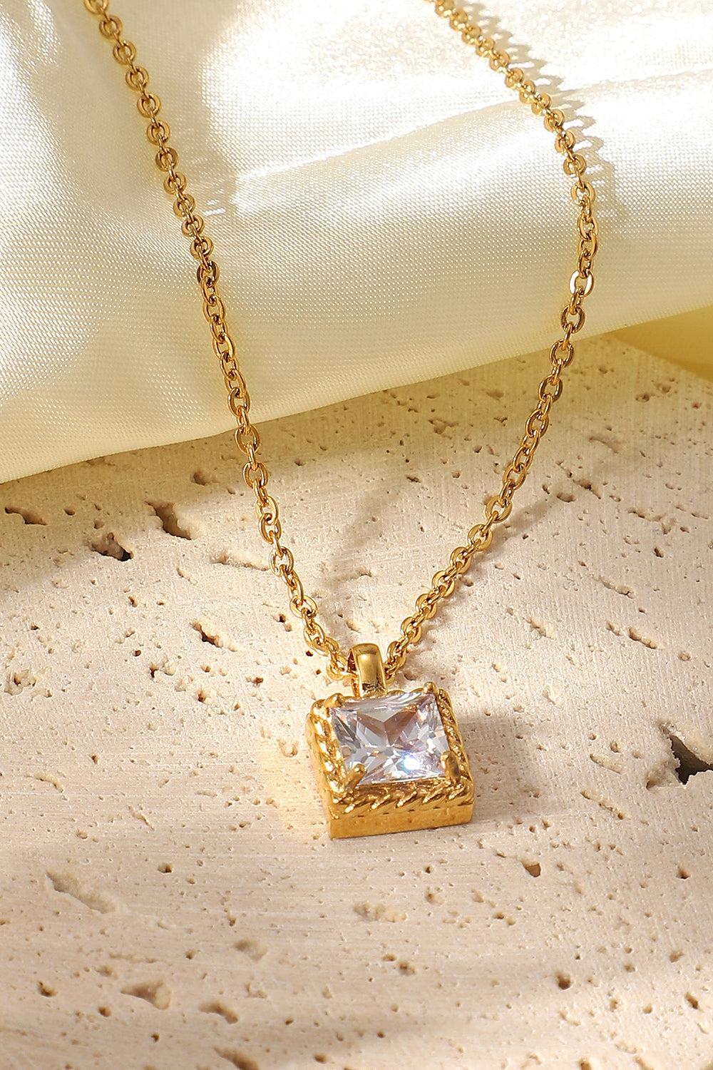 Rhinestone Pendant Gold-Plated Necklace BLUE ZONE PLANET